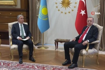 Cumhurbaşkanı Erdoğan, Kazakistan Cumhurbaşkanı Tokayev'i resmi törenle karşıladı