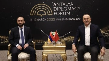 Dışişleri Bakanı Çavuşoğlu, Azerbaycan'ın Ermenistanla normalleşme dönemini desteklediğini bild
