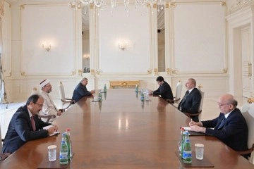 Diyanet İşleri Başkanı Erbaş, Azerbaycan Cumhurbaşkanı Aliyev tarafından kabul edildi