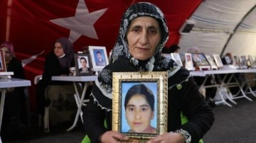 Diyarbakır annelerinden Esmer Koç: İnşallah bizim çocuklarımız da iyi sakin gelecek