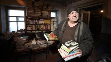 Donbas'ta çatısı bombardımanda çöken evini ayrılma etmeyen Panov: Ben kavgacı değilim