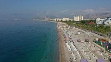 Ege ve Akdeniz'de yaz mevsiminin şimdi sıcak geçeceği öngörülüyor