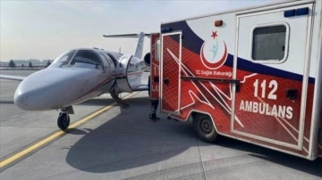 Elazığ'da 6 günce çocuk cerrahi müdahale düşüncesince ambulans uçakla Konya'ya irsal edildi