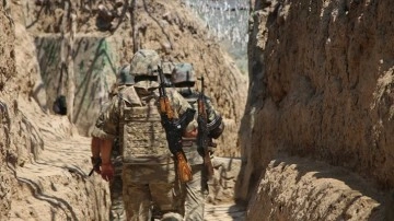 Ermeni askerleri sınırdaki Azerbaycan mevzilerine biberli açtı