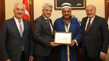 Erzincan'da 40 salname marangoz 'yılın ahisi' seçildi