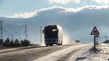 Erzurum, Ardahan, Ağrı ve Kars'ta soğuk hava ve kar tesirini sürdürüyor
