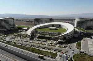 Erzurum Şehir Hastanesi 1.5 yılda 1 milyon 250 bin hastaya hizmet verdi
