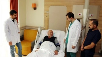 Erzurum'da 12 salname kestanecik hastası, ağzından tahsil edilen nesiç kapatma yapılarak otama oldu