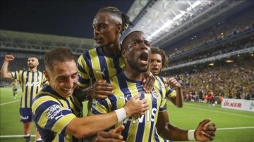 Fenerbahçe, dalında Adana Demirspor'u 4-2 yendi