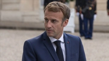 Fransa'da çalışkan yayında 'Macron istifa' diyen insan psikiyatri servisine yatırıldı