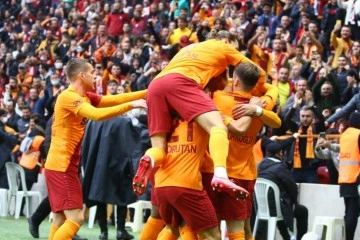 Galatasaray'dan sıkışık 3. galibiyet