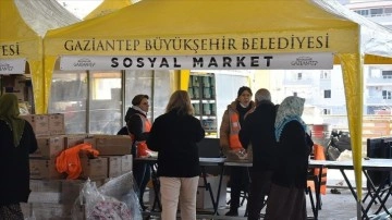 Gaziantep'te depremzedeler düşüncesince toplumsal marketler kuruldu