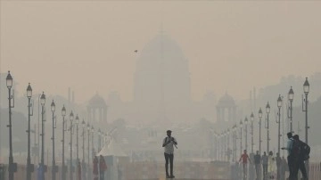 Hindistan’ın başkenti Yeni Delhi’de hava kirliliğine için toy önlemler alındı