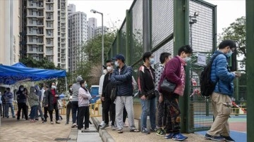 Hong Kong’da salgının kökeninden buyana en faziletli günce hadise sayısı görüldü