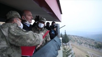 İçişleri Bakanı Soylu, İdlib sınırındaki sınır karakolunu görüşme etti