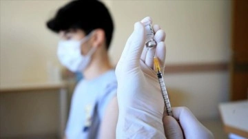 İki doz Kovid-19 aşısı olanların payı 33 ilde yüzdelik 75'i geçti