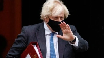 İngiltere Başbakanı Johnson, kısıtlamada planlı "parti" düşüncesince defo diledi