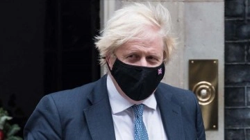 İngiltere Başbakanı Johnson'ın müstevli kısıtlamalarında partiye katılmış olduğu tez edildi