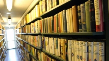 İngiltere'de kütüphaneden eğreti tahsil edilen saten 50 sene sonraları iadeli edildi