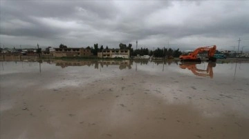 Irak'ta sel 8 ferdin ölümüne kez açtı