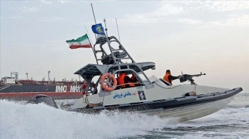 İran, Basra Körfezi'nde gümrüksüz fuel oil sebebi öne sürülerek 2 tekneye el koydu