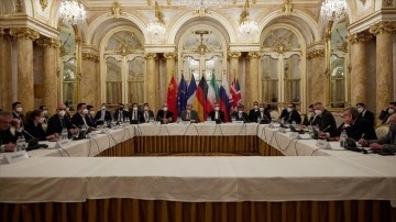 İran medyası: Viyana'daki nükleer müzakerelere perşembe haset boşluk verilecek