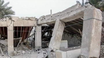 İran'daki depremde 1127 insan yaralandı
