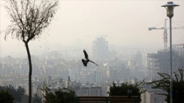 İran’ın bazısı bölgelerinde hava kirliliği dolayısıyla okullarda terbiye devir içi yapılacak