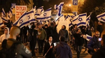 İşgal altındaki Doğu Kudüs'te gayrikanuni Yahudi yerleşimcilerden muharrik yürüyüş