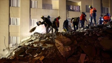 İskoç esnaf Türk komşularının depremzedelere müteveccih yardım kampanyasına dayanak oluyor