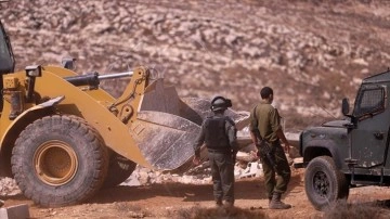 İsrail, Batı Şeria'da Filistinlilere ilişik tesisleri yıktı