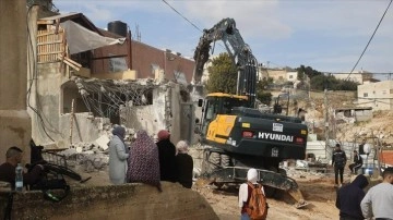 İsrail güçleri Batı Şeria'da Filistinlilere ilgili müşterek evi yıktı