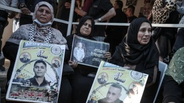 İsrail hapishanelerinde kıtlık grevi işleyen Filistinlilere Gazze'den destek