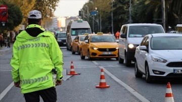 İstanbul'da çağ bazısı yollar trafiğe kapatılacak