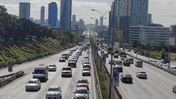 İstanbul'da haftanın geçmiş haset trafik yoğunluğu görülüyor