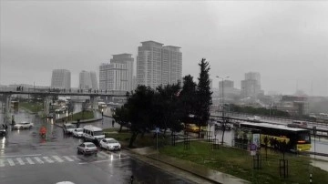 İstanbul'un kimi bölgelerinde yağmur can alıcı oluyor