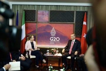 İtalya Başbakanı Meloni’den İtalya ile Türkiye arasında NATO ortamında iş birliğinin önemine vurgu