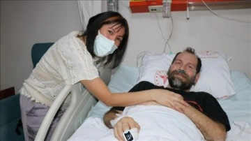 İzmir'de 15 güneş entübe edilen ABD'li Kovid-19 hastası telkih yaptırmadığına pişman
