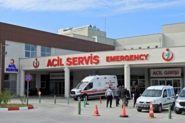 İzmir'de aynı okulda öğrenim gören 38 öğrenci mide bulantısı şikayetiyle hastaneye başvurdu