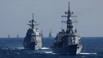 Japonya açıklarında arsıulusal armada boğaz töreni düzenlendi