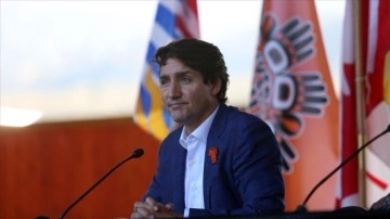 Kanada Başbakanı Justin Trudeau'nun Kovid-19 testi zait çıktı