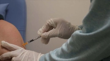 Kanser hastalarına 'Kovid-19 aşısı düşüncesince geç kalmayın' uyarısı