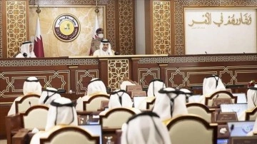 Katar'da önce kat halkın seçtiği milletvekilleri fariza başında