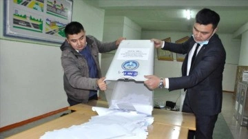 Kırgızistan'da milletvekili umumi seçimlerinin resmi neticeleri açıklandı