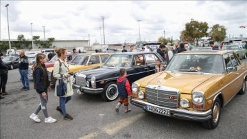 Klasik otomobil tutkunları Üsküdar'da buluştu