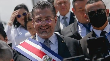 Kosta Rika'nın acemi Devlet Başkanı Rodrigo Chaves yemin etti