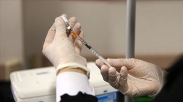 Kovid-19 aşılarında tekrarlayan dozlar himaye süresini uzatıyor