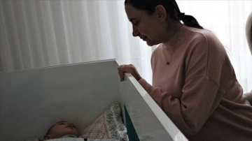 Kovid-19'u derin bakımdaki tedaviyle atlatan gebe hanımdan aşı çağrısı