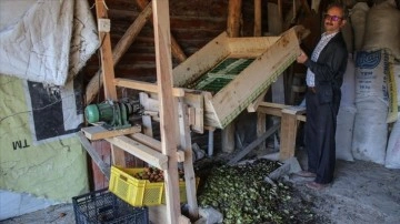 Kütahyalı marangoz ahşaptan susuz ceviz soyma makinesi buluş etti