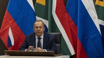 Lavrov, Batı’nın Ukrayna’da Rusya’ya üzerine melez değil asıl muharebeye girdiğini söyledi